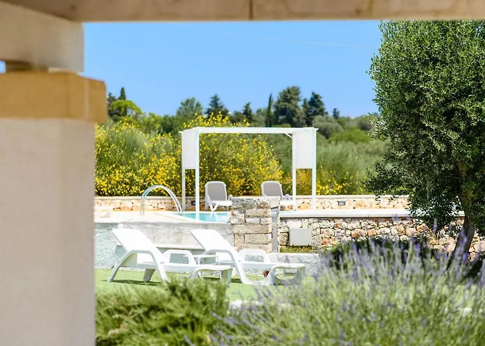 Charming - D'itria With Trullo By Wonderful Italy * Ostuni