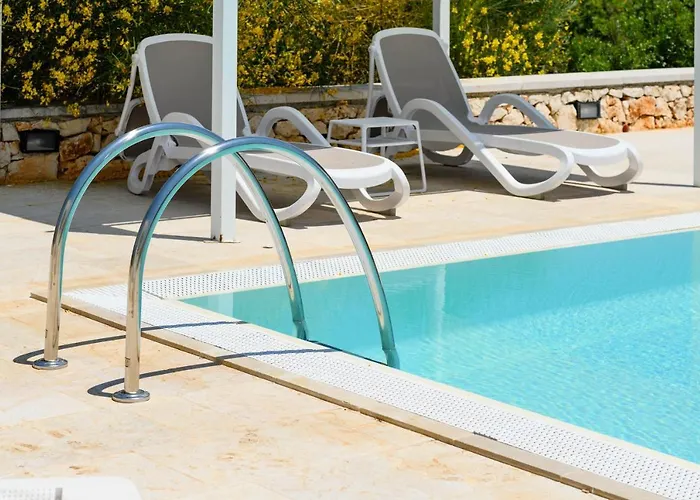 Charming - D'itria With Trullo By Wonderful Italy *