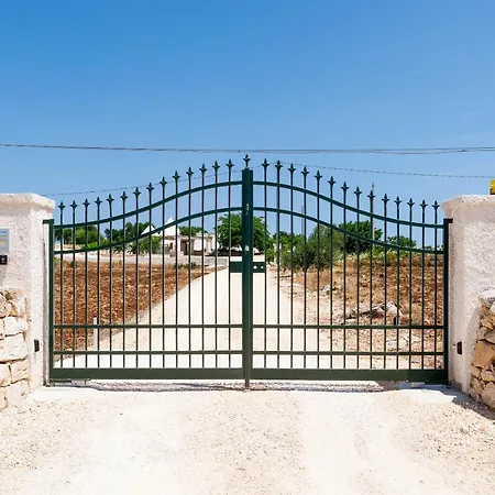 Charming - D'itria With Trullo * Ostuni