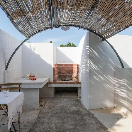 Villa Charming - D'itria With Trullo Ostuni