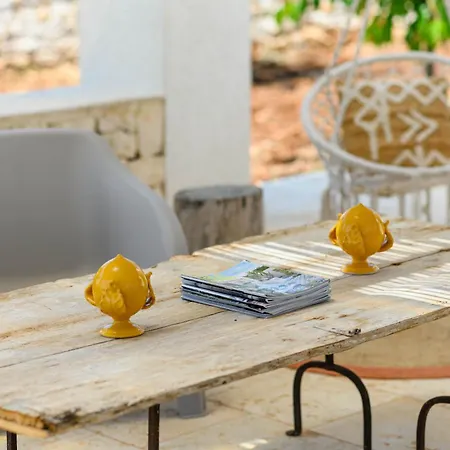 Charming - D'itria With Trullo By Wonderful Italy *