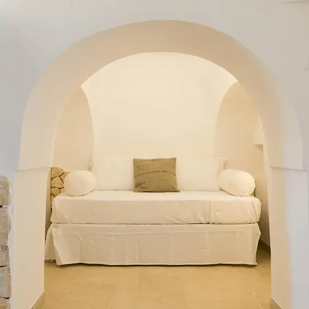 Charming - D'itria With Trullo By Wonderful Italy *